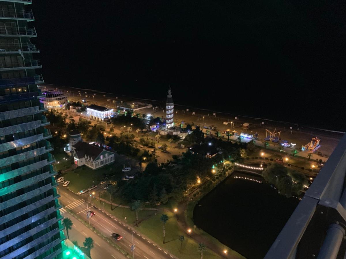 Luxury Studio With Ocean View Batumi Kültér fotó